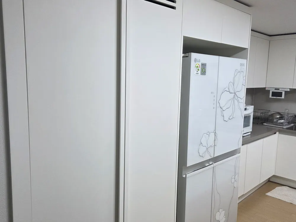 라인맞춤 리폼, 도어 높이와 몰딩을 일치시킨 마감